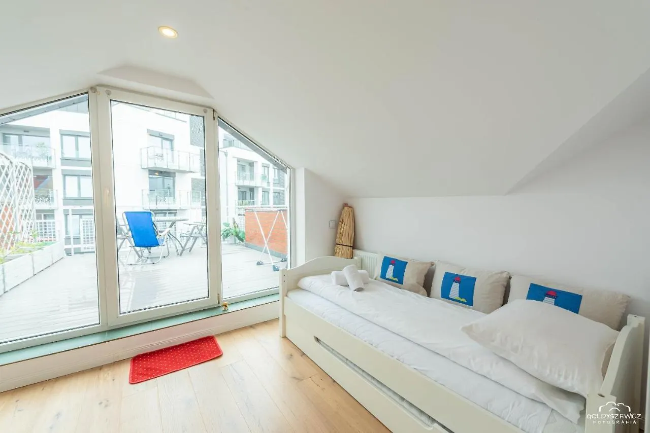 Horyzont Apartamenty - Apartamenty Towarowa 15- Duzy Dwupoziomowy Apartament- Blisko Morza Kolobrzeg 0*,
